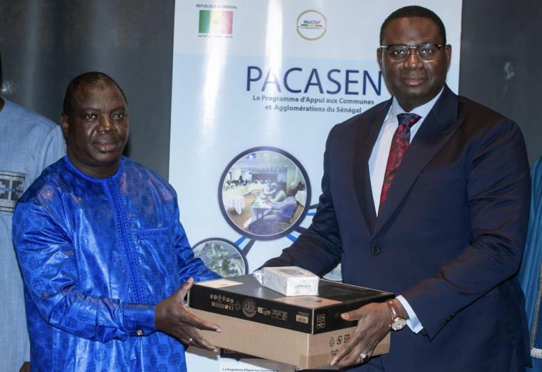 𝐏𝐀𝐂𝐀𝐒𝐄𝐍 : 𝐮𝐧 𝐥𝐨𝐭 𝐝𝐞 𝐦𝐚𝐭𝐞́𝐫𝐢𝐞𝐥𝐬 𝐢𝐧𝐟𝐨𝐫𝐦𝐚𝐭𝐢𝐪𝐮𝐞𝐬 𝐝’𝐮𝐧𝐞 𝐯𝐚𝐥𝐞𝐮𝐫 𝐝𝐞 𝟓𝟎 𝐦𝐢𝐥𝐥𝐢𝐨𝐧𝐬 𝐅𝐂𝐅𝐀 𝐫𝐞𝐦𝐢𝐬 𝐚𝐮𝐱 𝐀𝐑𝐃